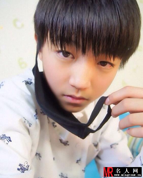 TFBOYS王俊凯2014年上半年可爱生活照集(1)