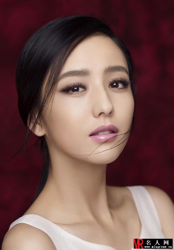 佟丽娅最新写真 尽显优雅女神范(1)