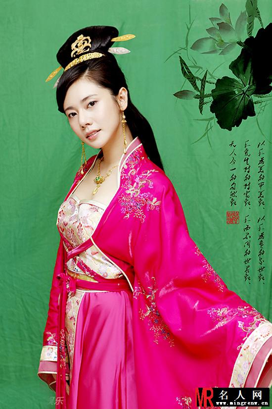 秋瓷炫古装写真气质温婉(1)