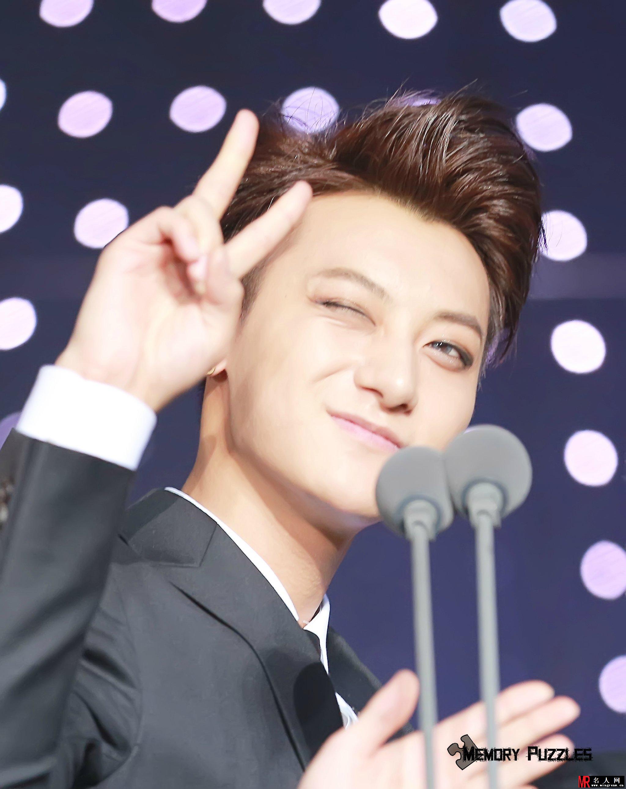 2014年SBS歌谣大战EXO现场演出帅气引爆全场黄子韬图片(1)