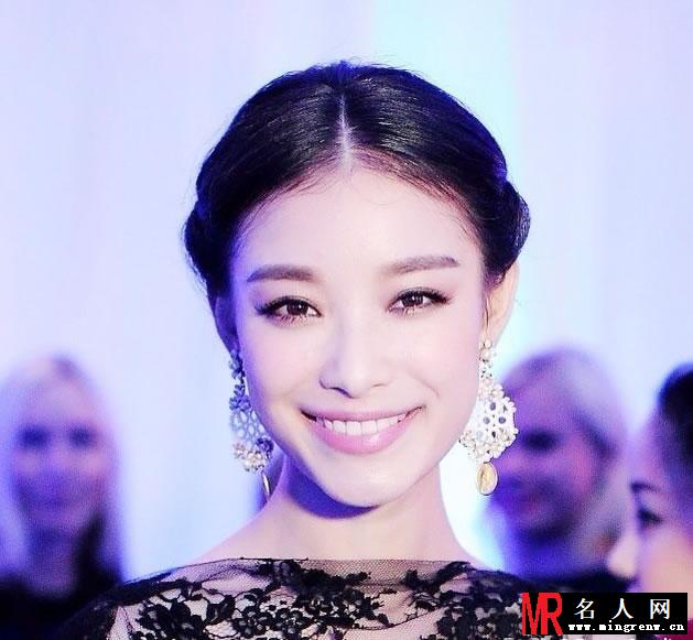 倪妮2013活动大图集第六弹 甜美笑容征服观众(1)