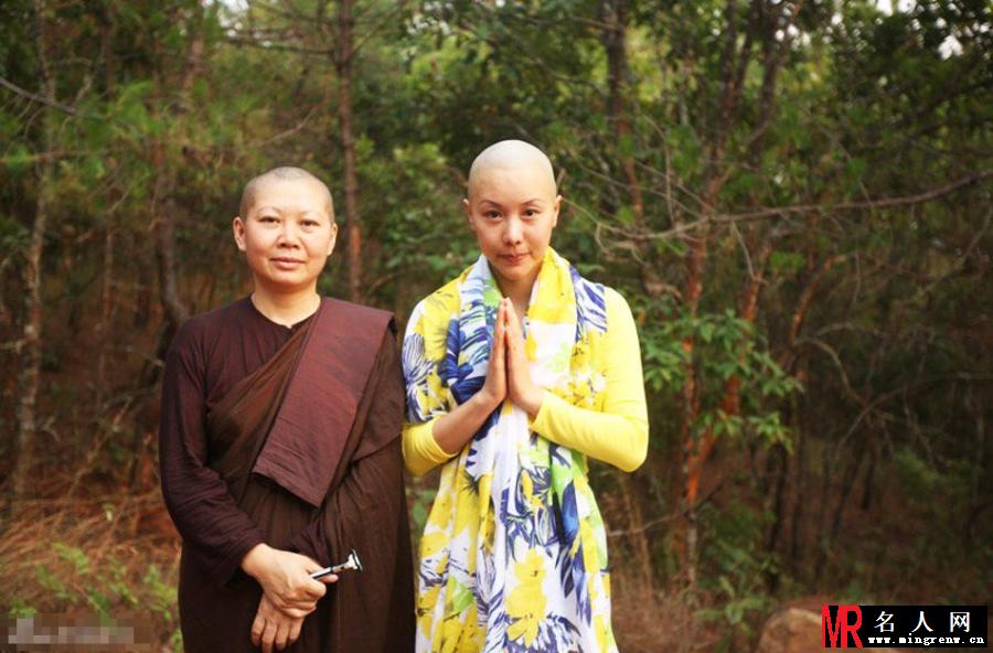 亚姐王誉霖剃头当尼姑 光头照曝光(1)
