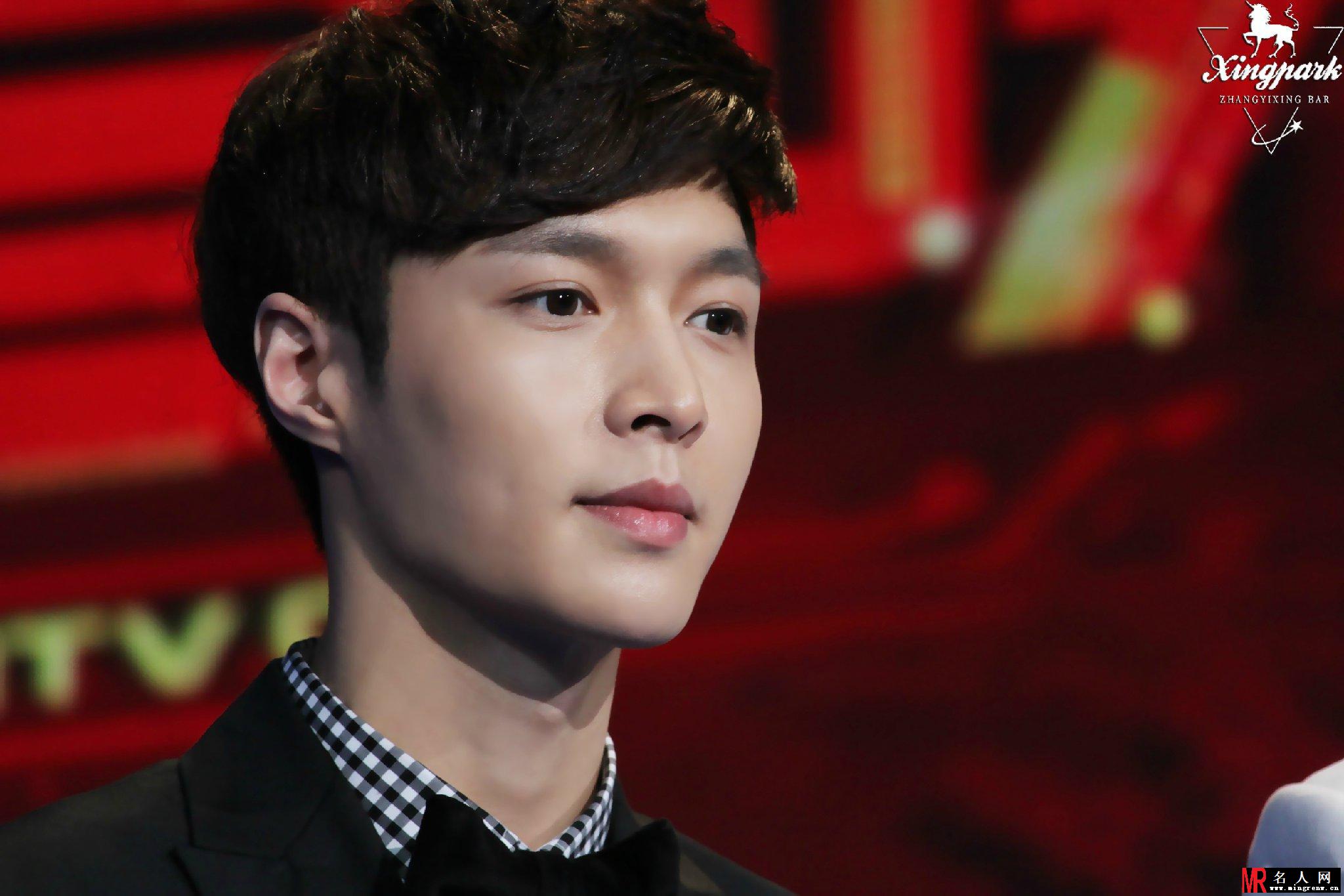 EXO张艺兴2015年中央电视台网络春晚现场花絮合集(1)
