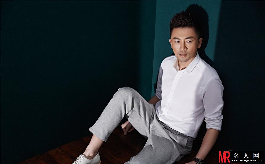 《左耳》导演苏有朋文艺写真曝光 岁月沉淀时尚型男(1)