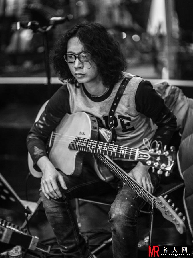 我是歌手3幕后团队曝光 梁翘柏率乐队亮相(1)
