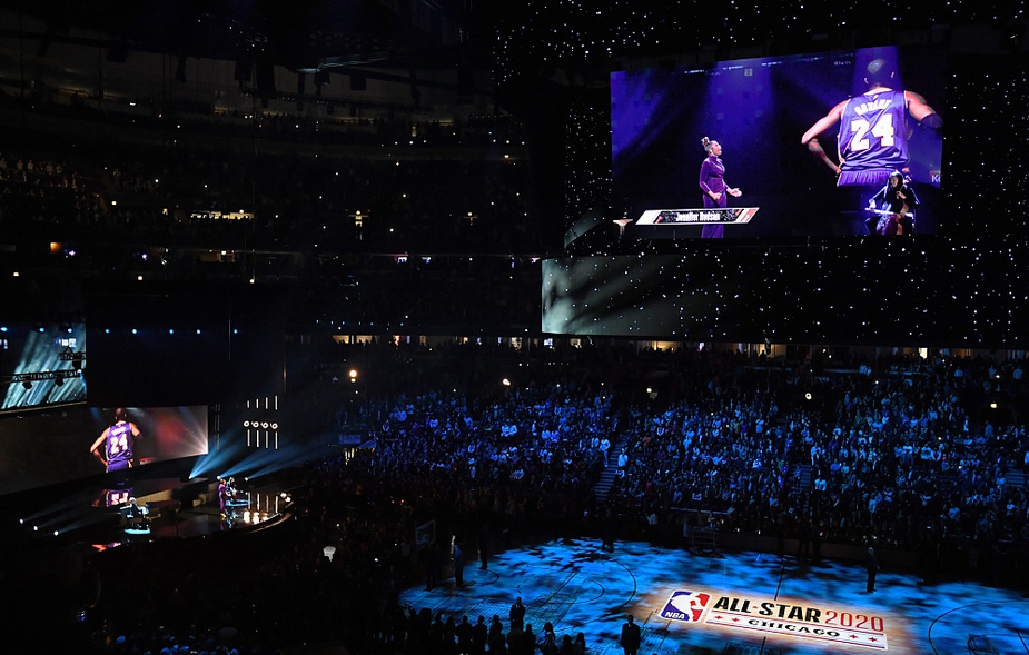 NBA全明星赛 詹妮弗·哈德森献唱致敬科比(1)