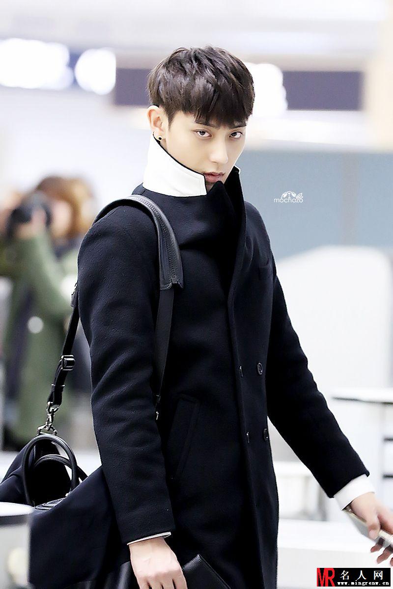 2014年11月EXO韩国仁川飞日本福冈机场写真帅气时尚黄子韬图片写真(1)