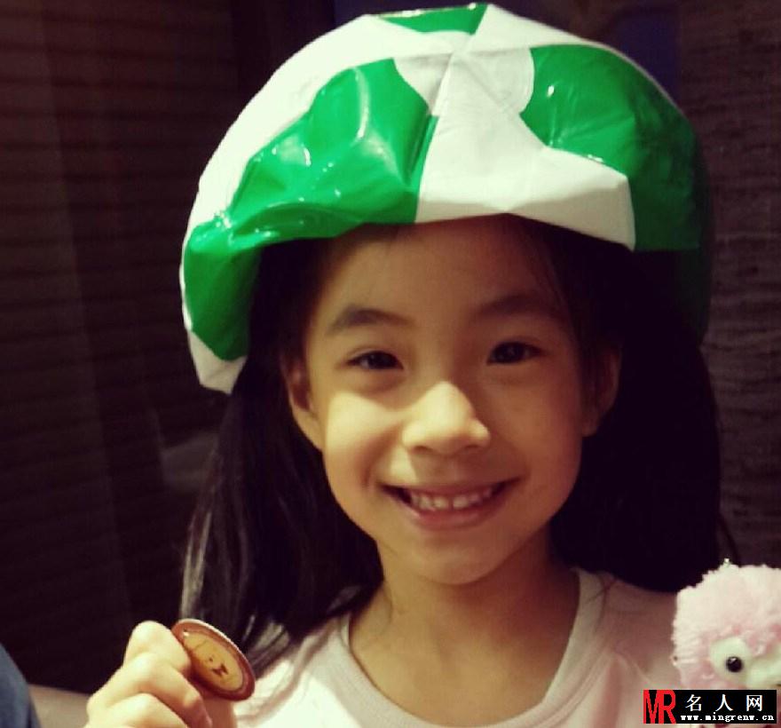 辣妈小S强吻小女 母女三人私生活大曝光(1)