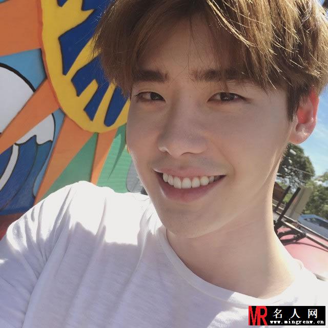 韩星李钟硕最新ins生活照 卖萌无下限(1)
