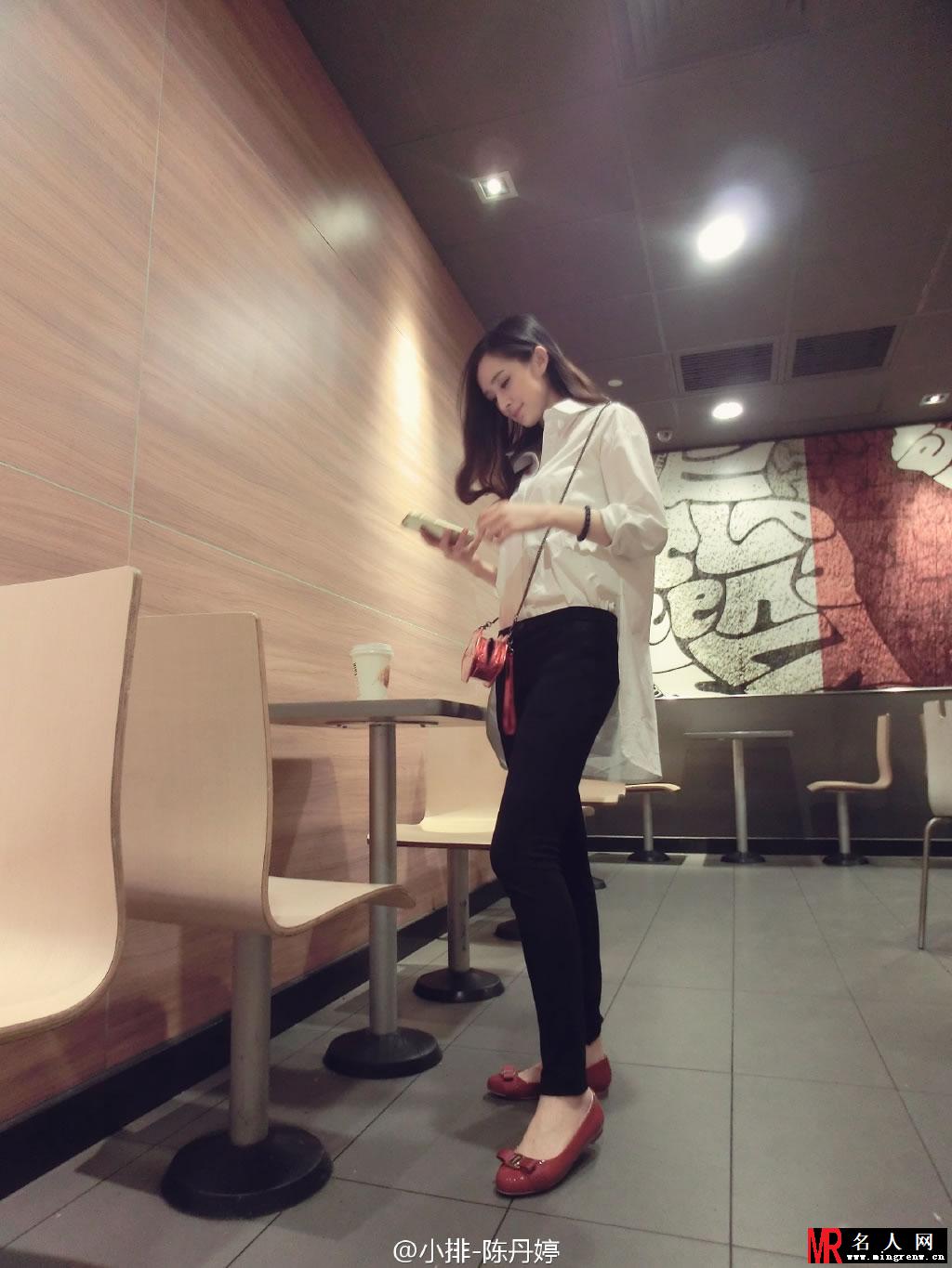 翻版杨幂陈丹婷最新写真 白衣飘飘显气质(1)