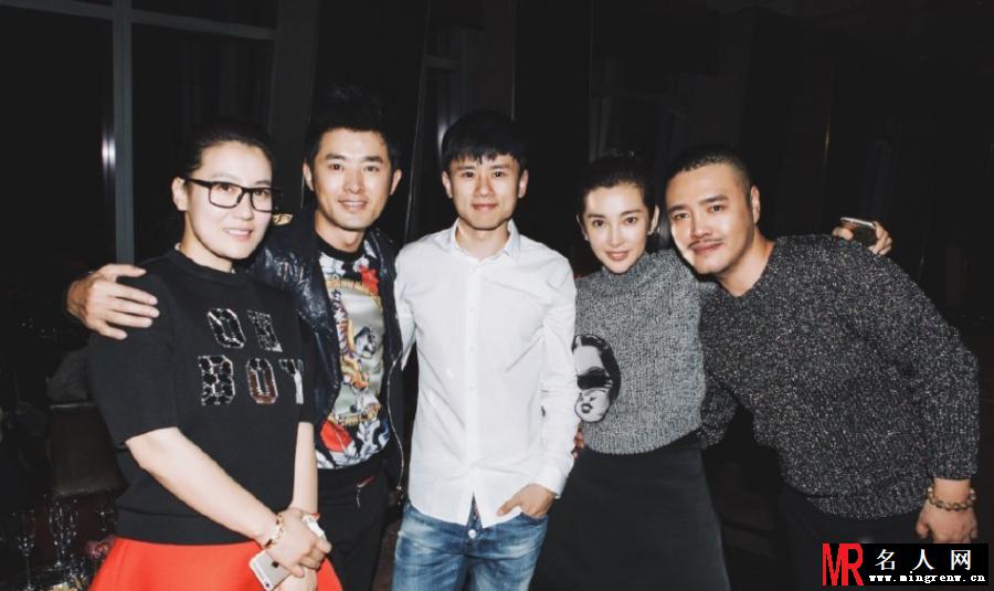 张杰生日获圈内好友祝福 与谢娜情侣装现身(1)