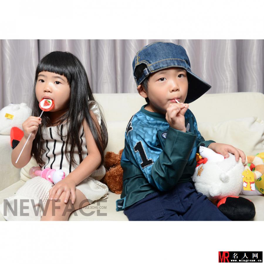 Grace姐姐和Joe哥哥童趣写真 萌态十足逗乐现场(1)