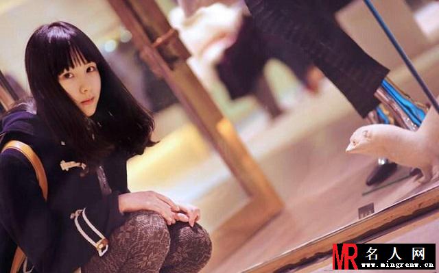左耳女主角陈都灵生活照 素颜灵动力压奶茶妹妹(1)