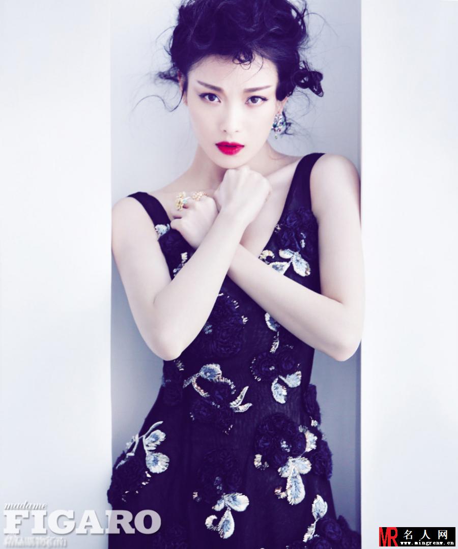 倪妮红唇迷人登封面 肤如凝脂气质空灵(1)