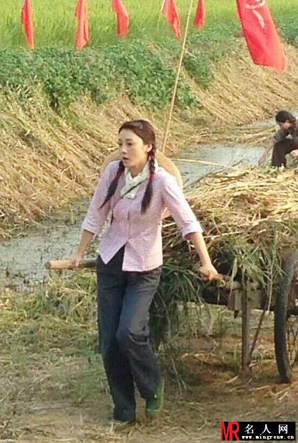 两个女人的战争赵欣梅剧照(1)
