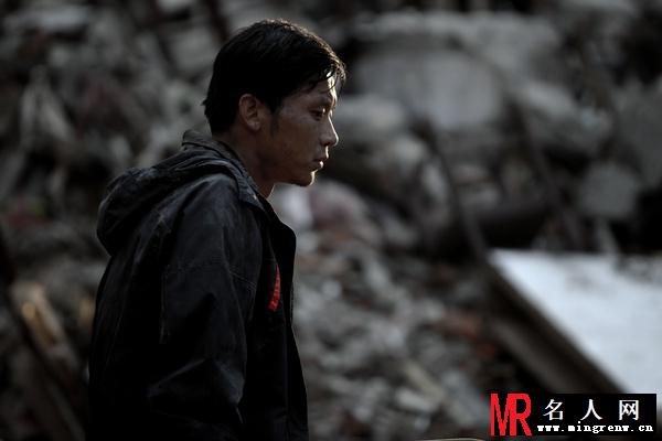 唐山大地震电影版成年方达剧照(1)