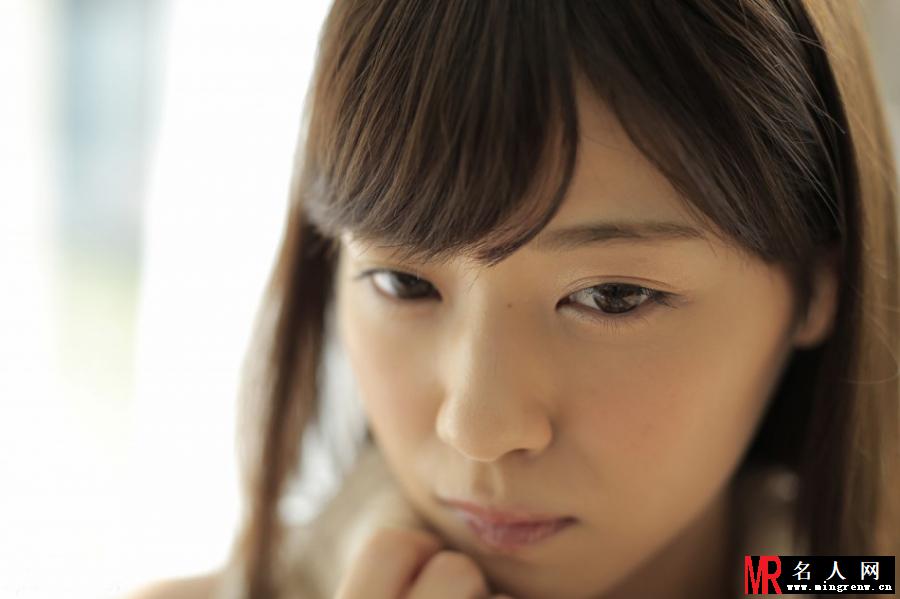 西野七濑白裙写真 气质清新纯美(1)