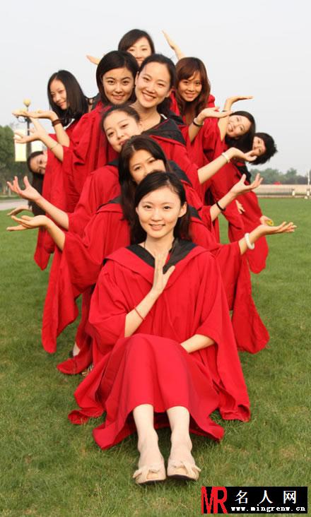倪妮2011年6月毕业照 疯狂青春幸福回忆(1)