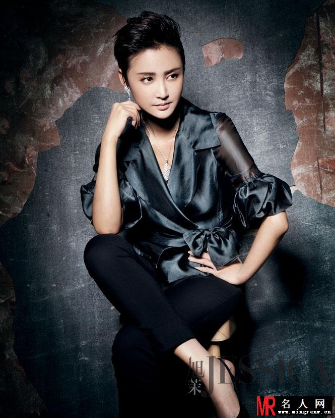 张歆艺时尚大片曝光 干练短发熟女范十足(1)