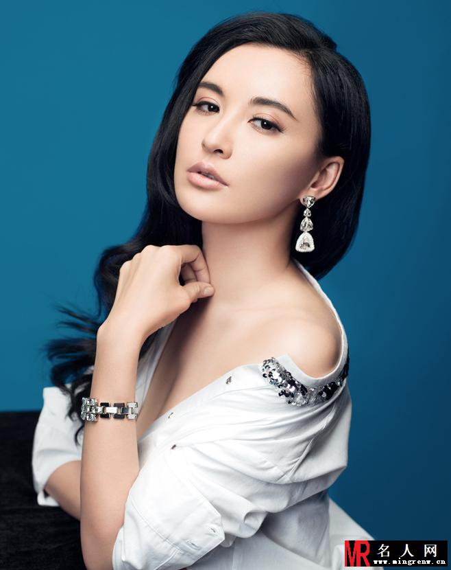莫小棋美艳出镜 曼妙曲线令人称赞(1)