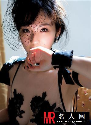 日本女星谷村奈南大胆写真 展现傲人G罩杯巨乳(1)