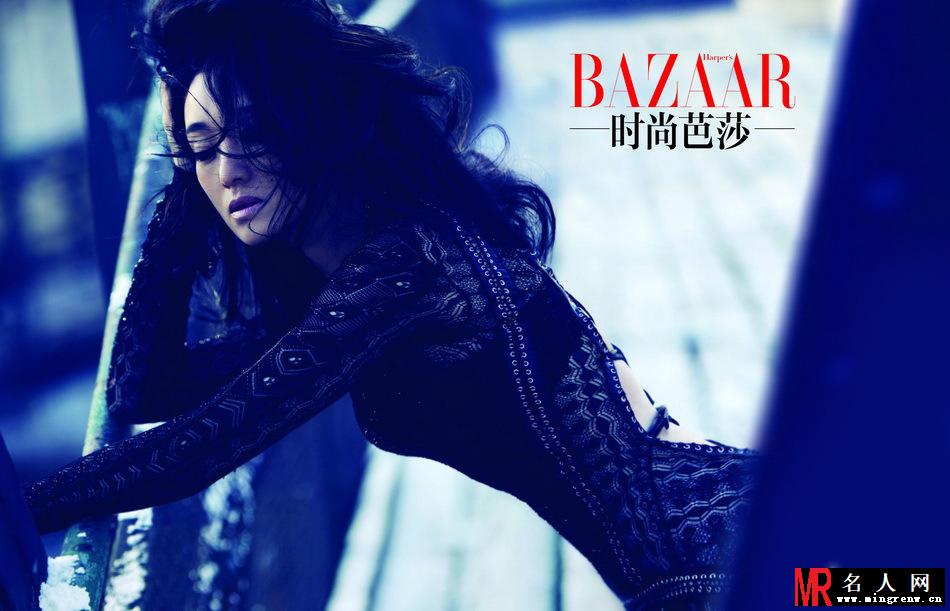 电影女王巩俐登封面 浓妆溢彩风情万种(1)