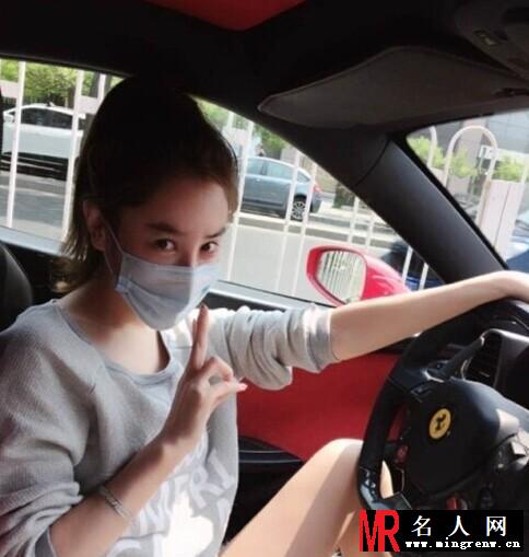 朱孝天包厢激吻嫩模女友亲密合照曝光(1)