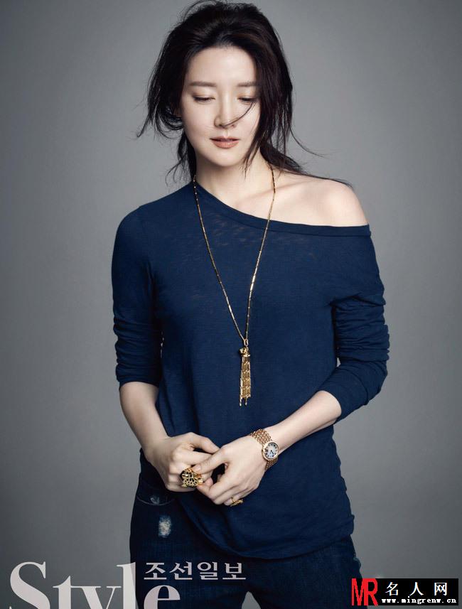 李英爱优雅登杂志 慵懒气质彰显女神魅力(1)
