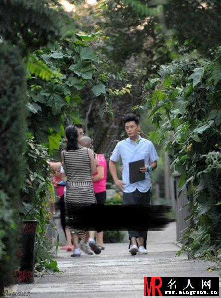 陈赫《爱情公寓》后收入大增 欲购豪华别墅(1)
