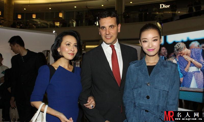 倪妮2013活动大图集第一弹 性感白礼服勾勒S身材(1)