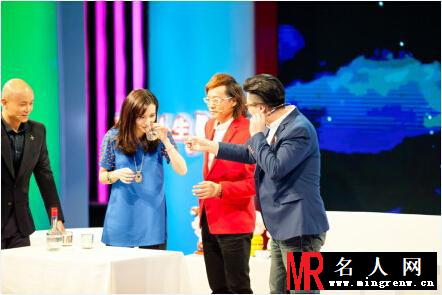 《夜问》谈饭局 张萌说哭就哭搞定制片人(1)