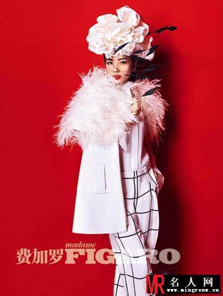 刘涛美艳登杂志封面 妆容冷艳霸气十足(1)