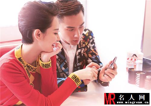 戚薇李承铉镜头秀恩爱 新歌Lucky Lucky获赞(1)