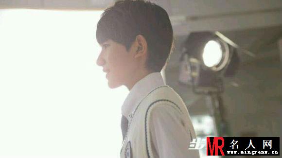 TFBOYS代言某广告现场 气氛融洽工作认真(1)
