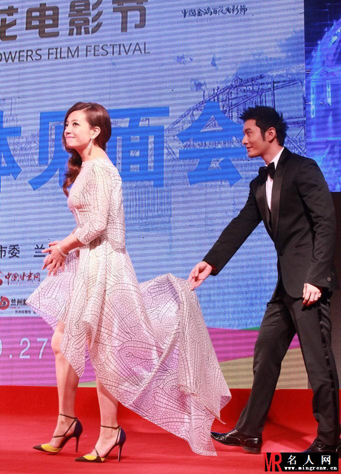 赵薇黄晓明电影节暧昧盘点 网友直呼看醉了(1)