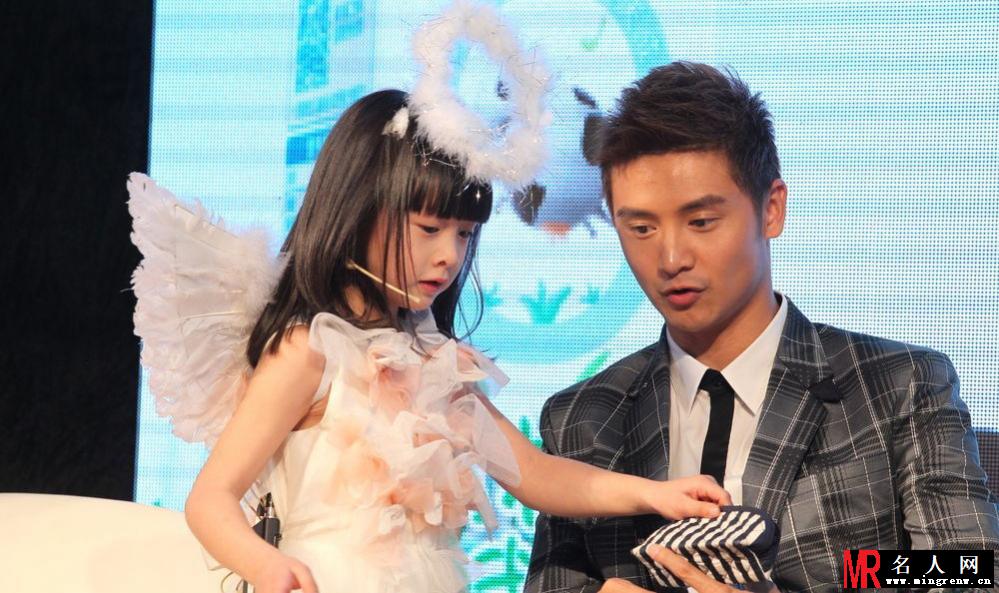 田亮全家幸福亮相 Cindy扮可爱天使萌到爆表(1)