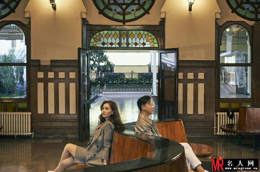 韩庚卢靖姗婚后合体登封 定格浪漫与幸福(1)