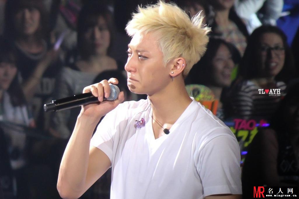 2014年4月EXO帅气亮相日本FM现场火爆黄子韬图片(1)