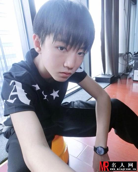 TFBOYS王俊凯2014年下半年帅气生活照集(1)