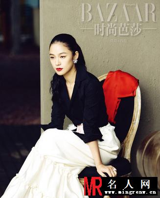 舒淇周韵携手登封面  精致妆容获赞(1)