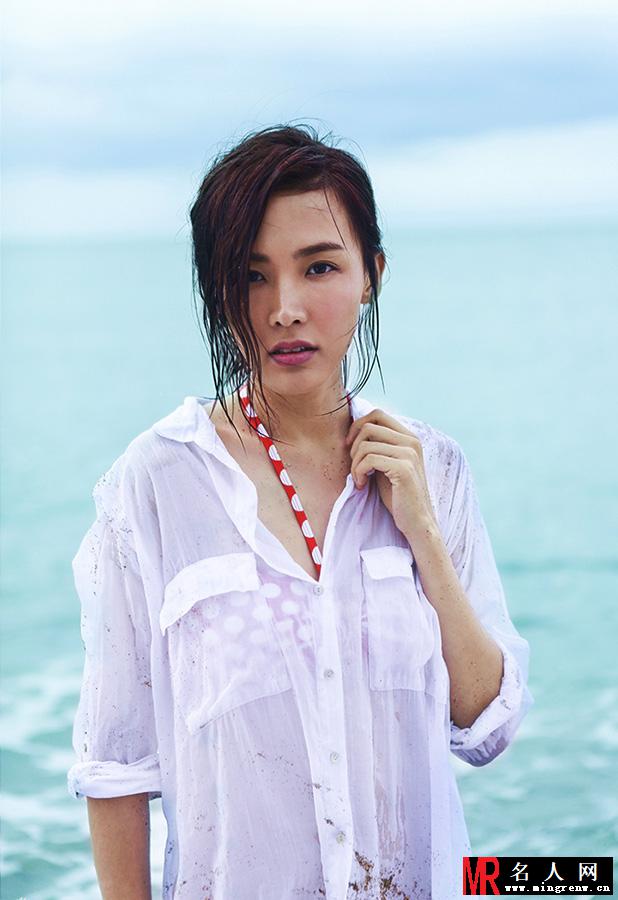 郑罗茜海边透视写真 诠释另类性感(1)