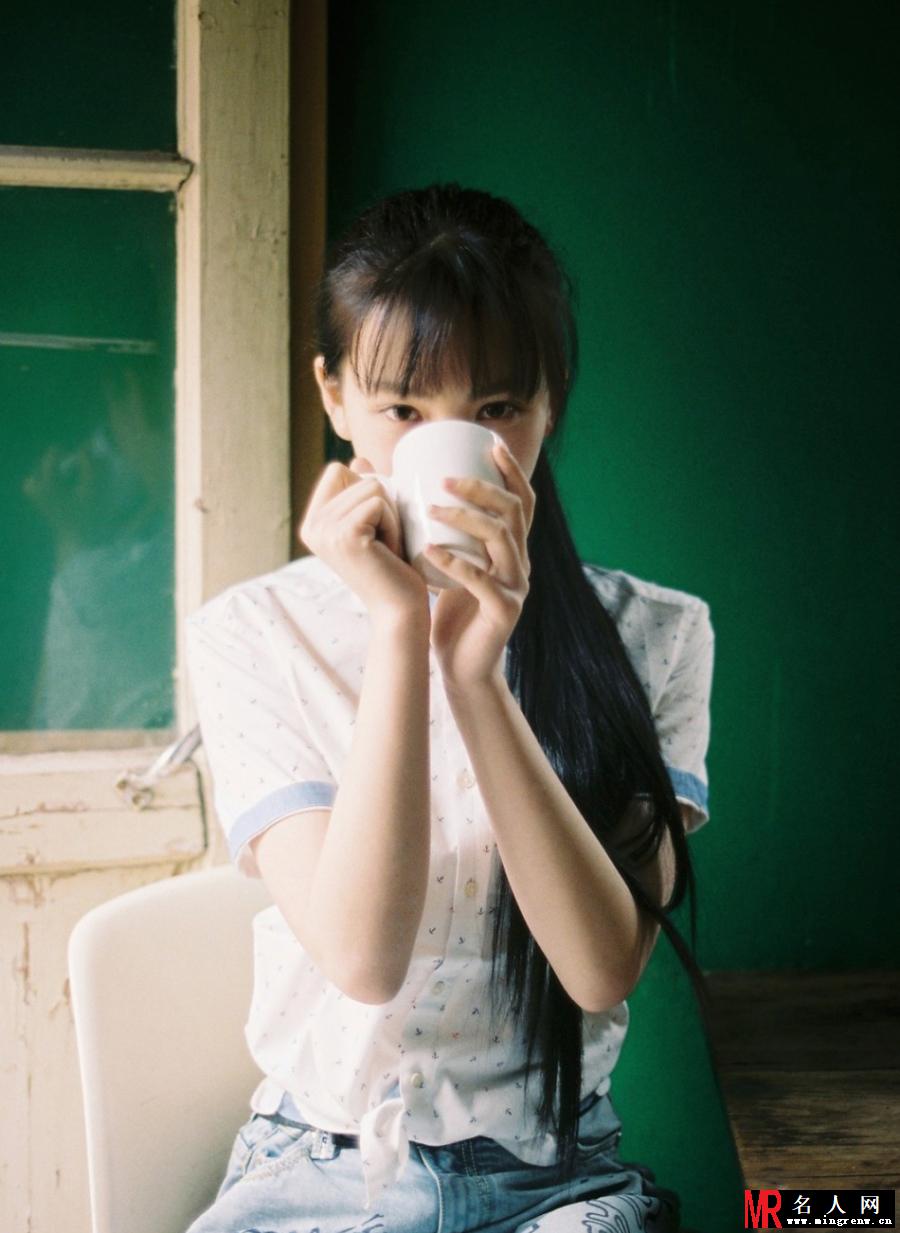 武大女神黄灿灿曝生活照 清新靓丽令人着迷(1)