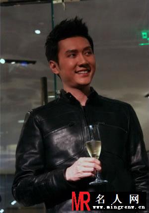 2013年姚晨冯绍峰出席HOGAN上海开幕剪彩仪式(1)