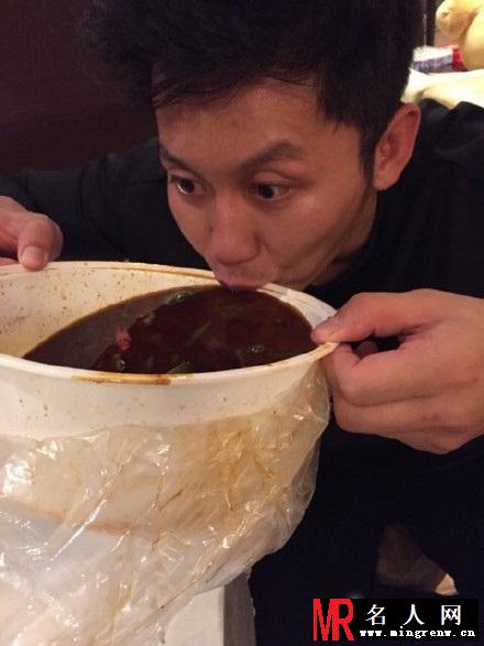 陈赫邓超吃肉李晨喝汤 吃货明星谁最不顾形象(1)