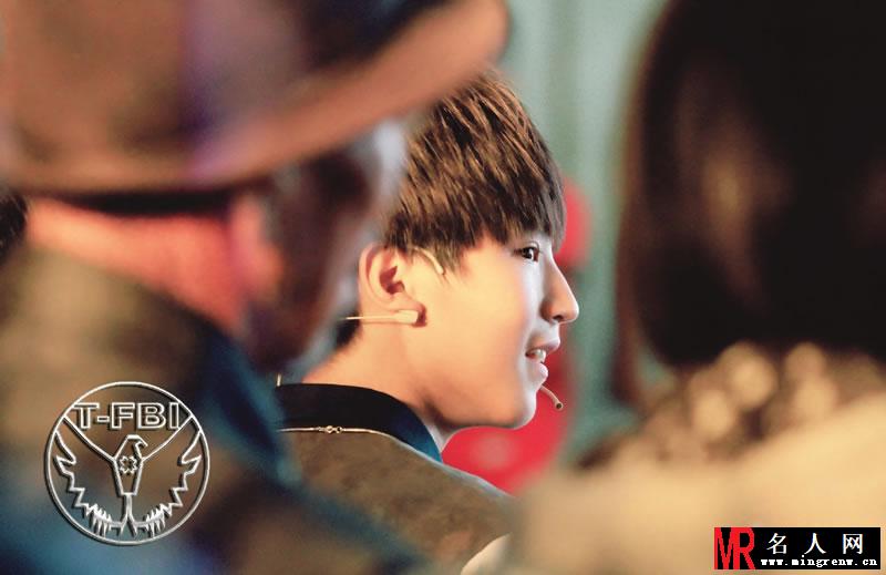 TFBOYS王俊凯《中国文艺》 两个虎牙可爱至极(1)