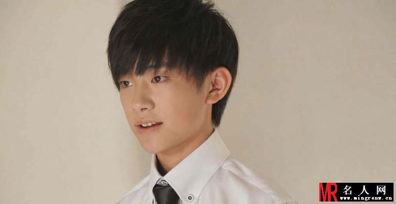 TFBOYS代言某广告现场 气氛融洽工作认真(1)