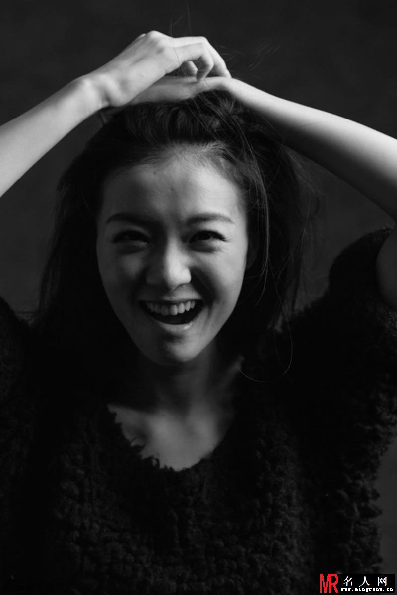 《万物生长》齐溪个人黑白素颜写真(1)