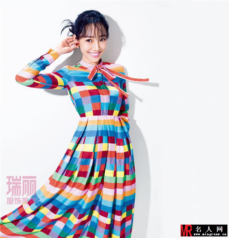 白百合瑞丽封面大片 粉嫩出镜笑靥如花(1)