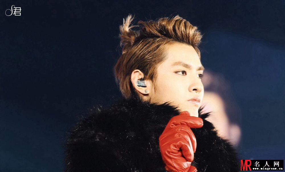 吴亦凡2013年亮相韩国SMWEEK火爆现场 颜值惊人(1)