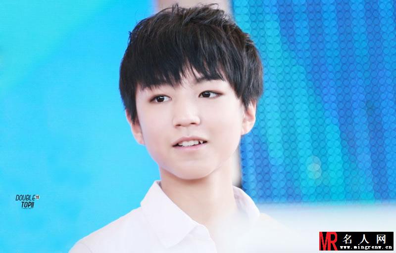 TFBOYS代言某广告现场 气氛融洽工作认真(1)